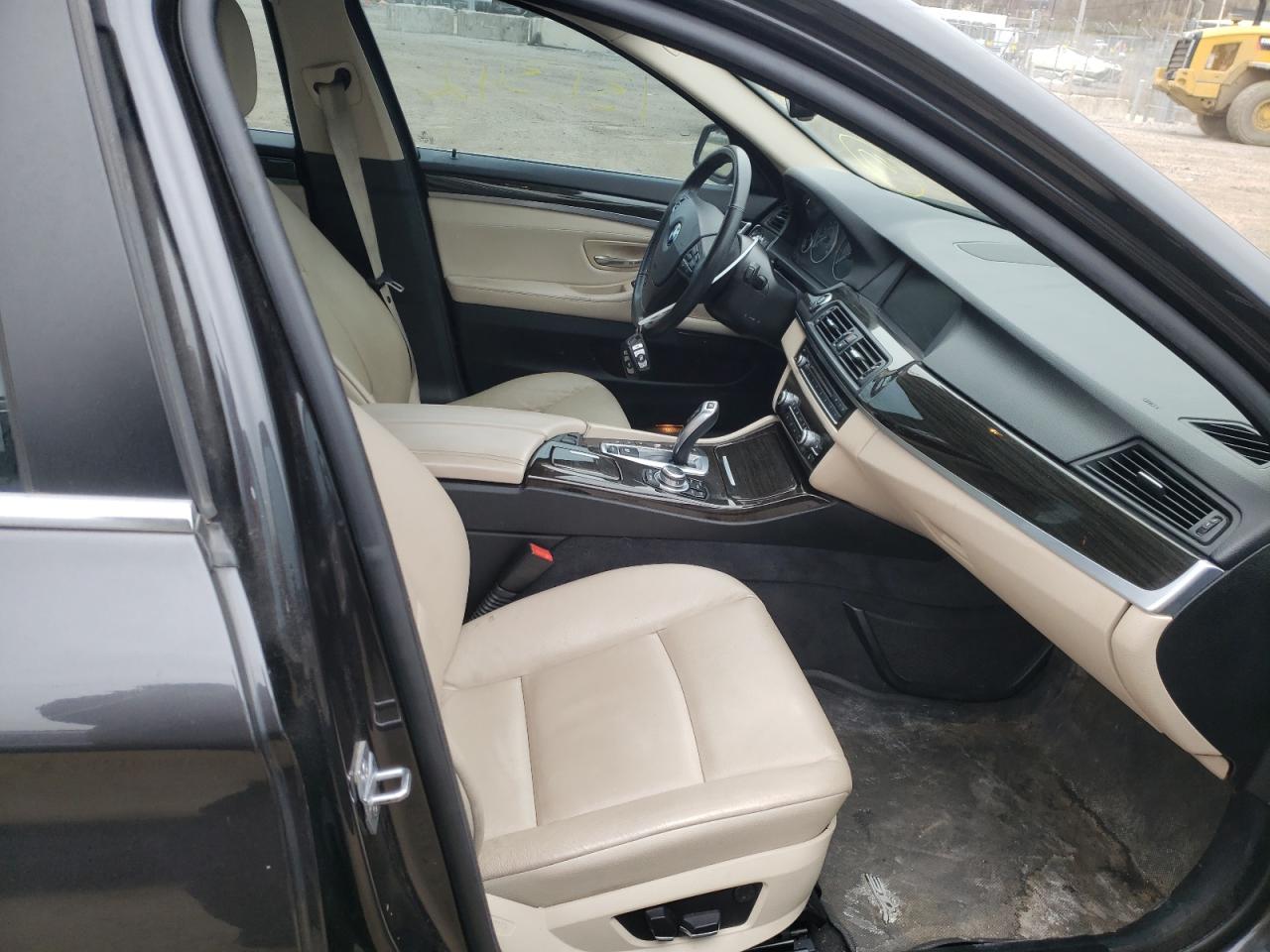 Photo 5 from auction – 2013 BMW 528 XI with VIN WBAXH5C56DD114740