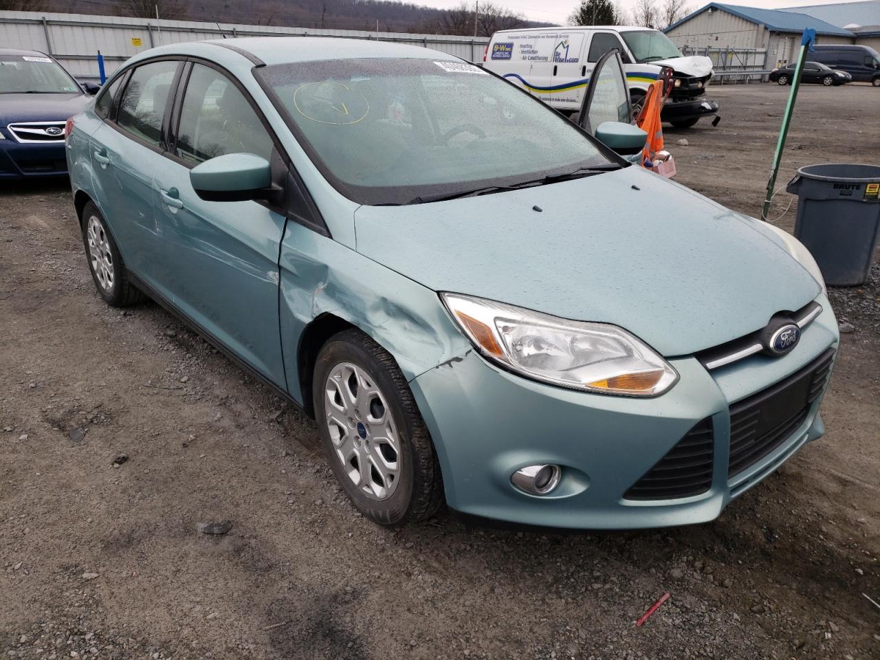 FORD FOCUS SE 2012 with VIN 1FAHP3F20CL271867 - Photo from auction