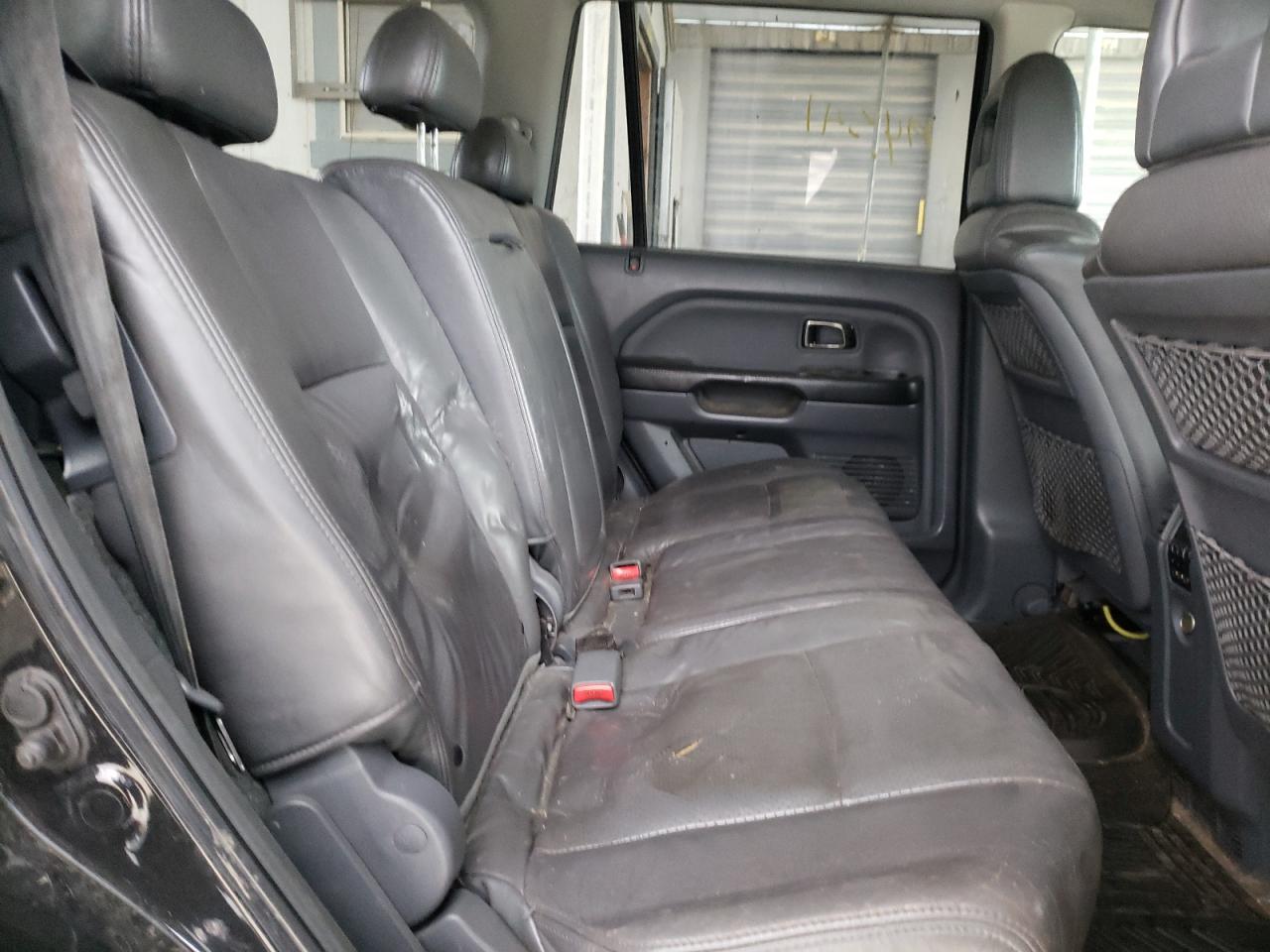 Photo 6 from auction – 2003 HONDA PILOT EXL with VIN 2HKYF18653H573354