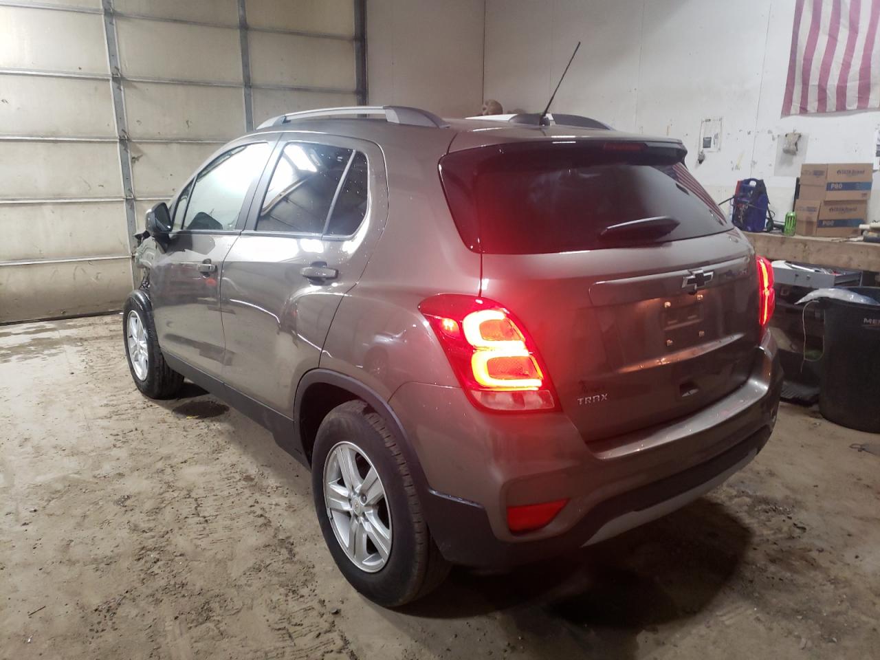 Photo 3 from auction – 2021 CHEVROLET TRAX 1LT with VIN KL7CJLSB2MB330725