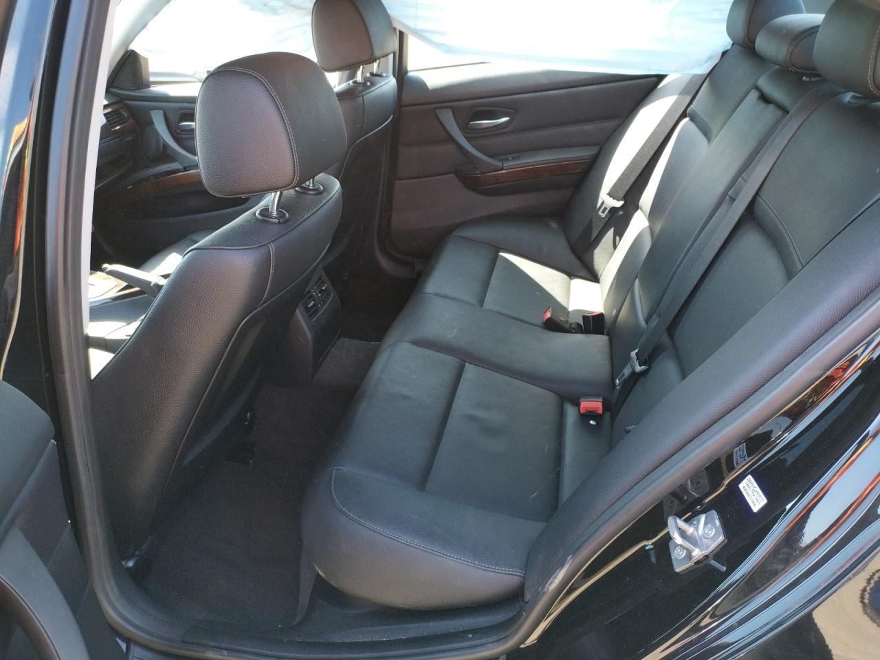 Photo 6 from auction – 2011 BMW 328 I SULE with VIN WBAPH5C5XBA447151