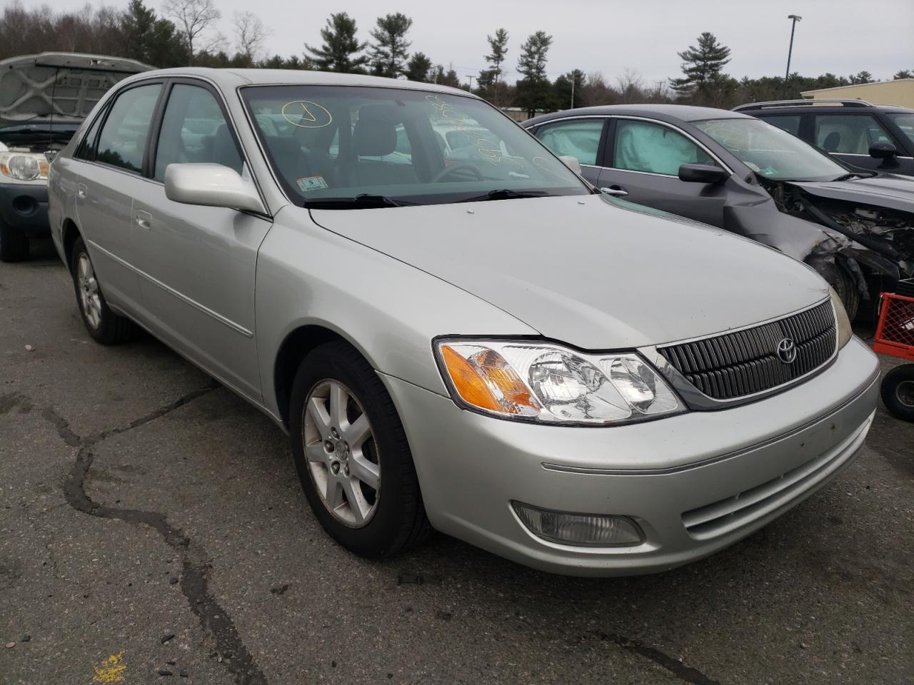 TOYOTA AVALON XL 2001 with VIN 4T1BF28B21U165384 - Photo from auction