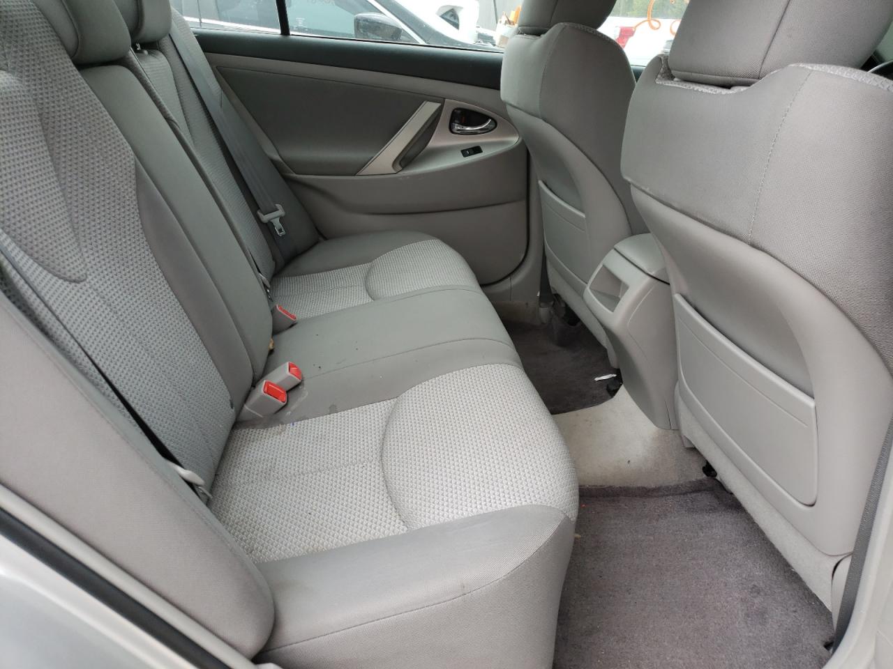 Photo 6 from auction – 2011 TOYOTA CAMRY SE with VIN 4T1BK3EK1BU122467