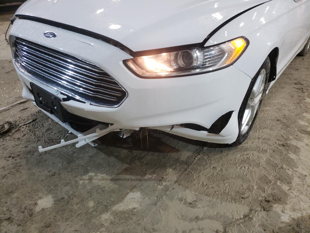 Photo 9 from auction – 2016 FORD FUSION SE with VIN 3FA6P0HD2GR303701