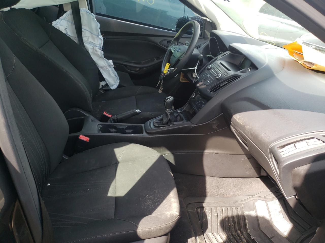 Photo 5 from auction – 2015 FORD FOCUS S with VIN 1FADP3E25FL375730