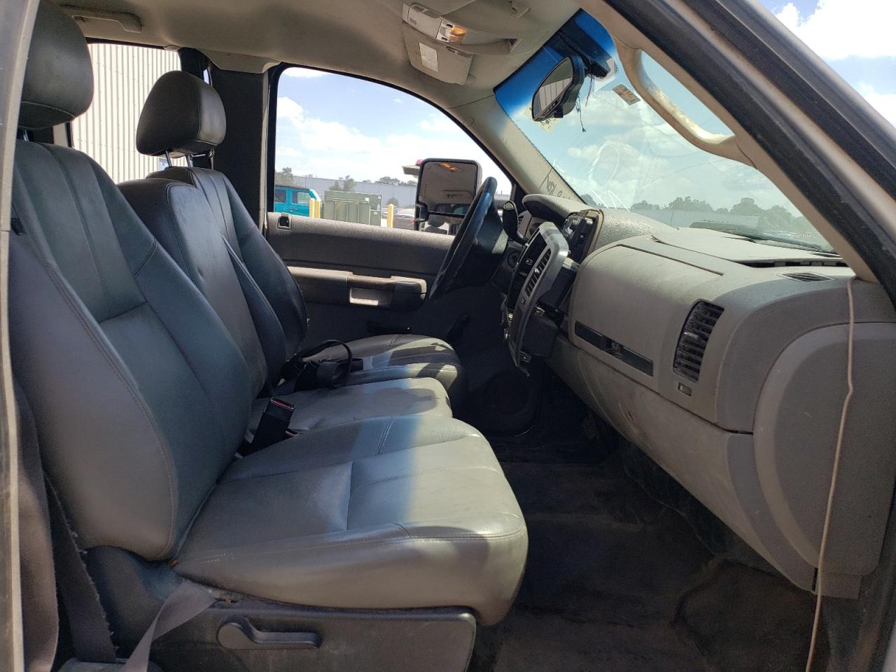 Photo 5 from auction – 2008 CHEVROLET SILVERADO with VIN 1GCHC29K48E113149