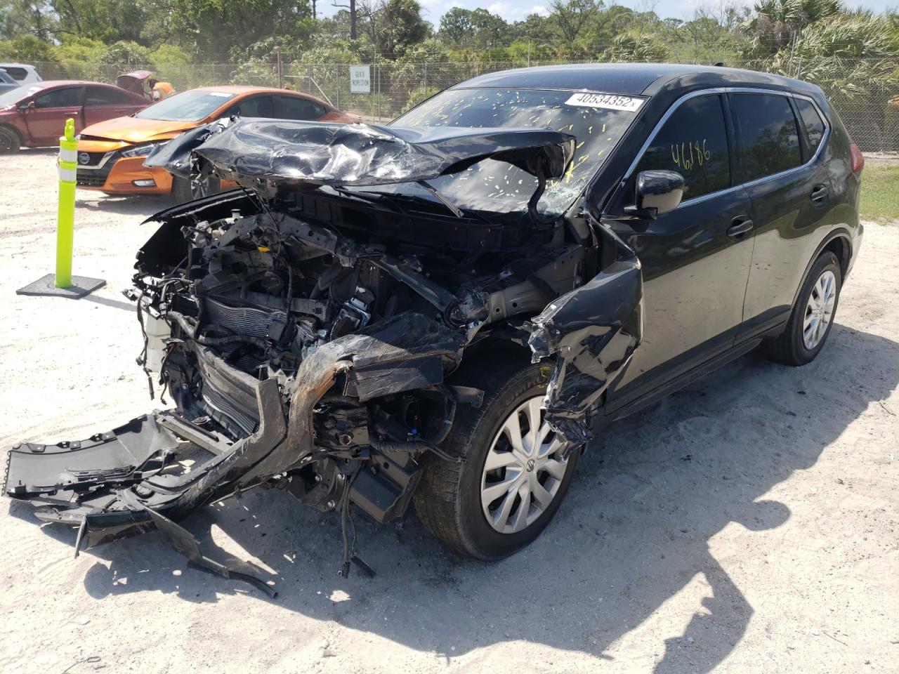 Photo 2 from auction – 2018 NISSAN ROGUE S with VIN KNMAT2MT1JP539778