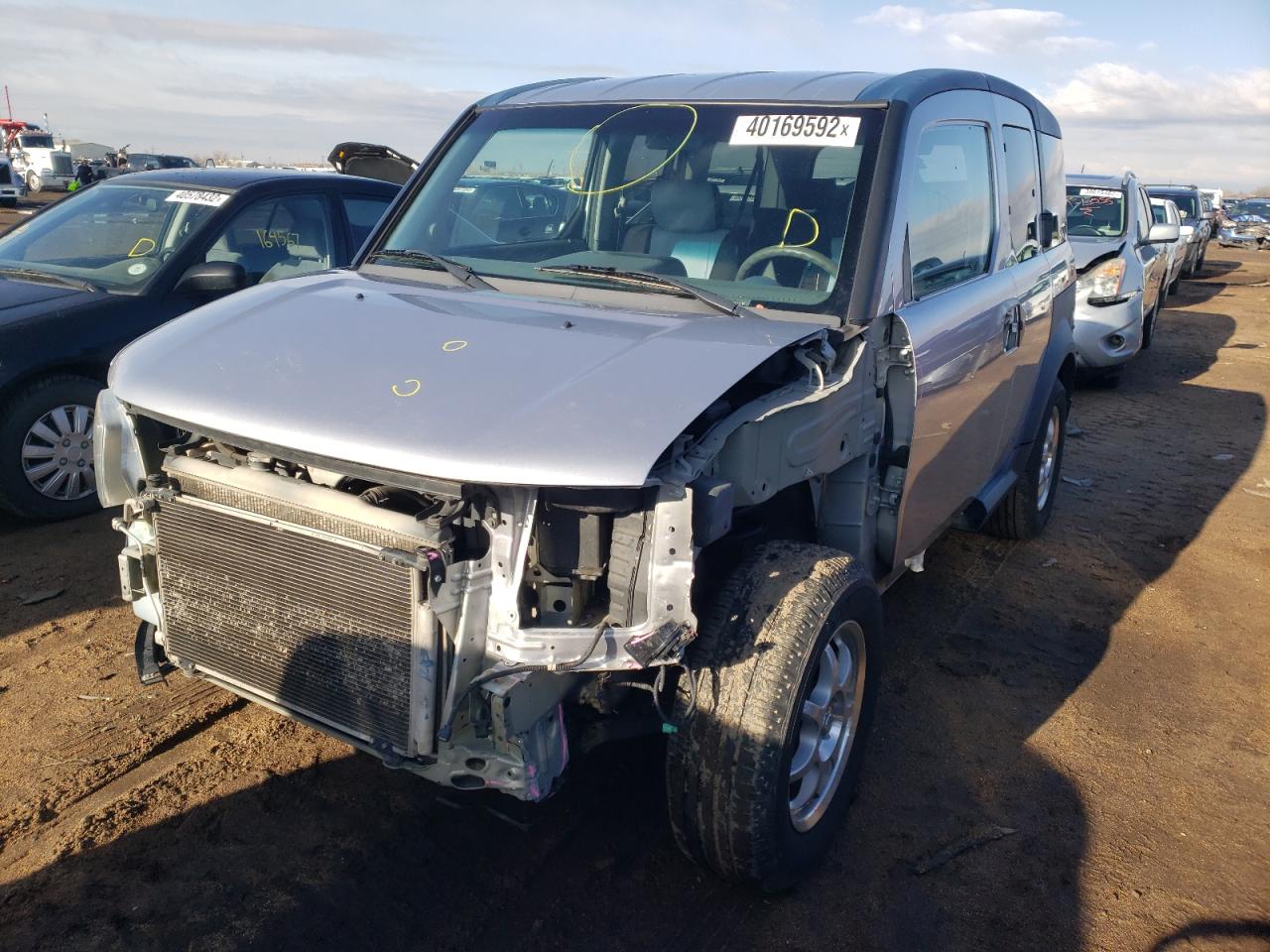Photo 2 from auction – 2006 HONDA ELEMENT LX with VIN 5J6YH28376L023413
