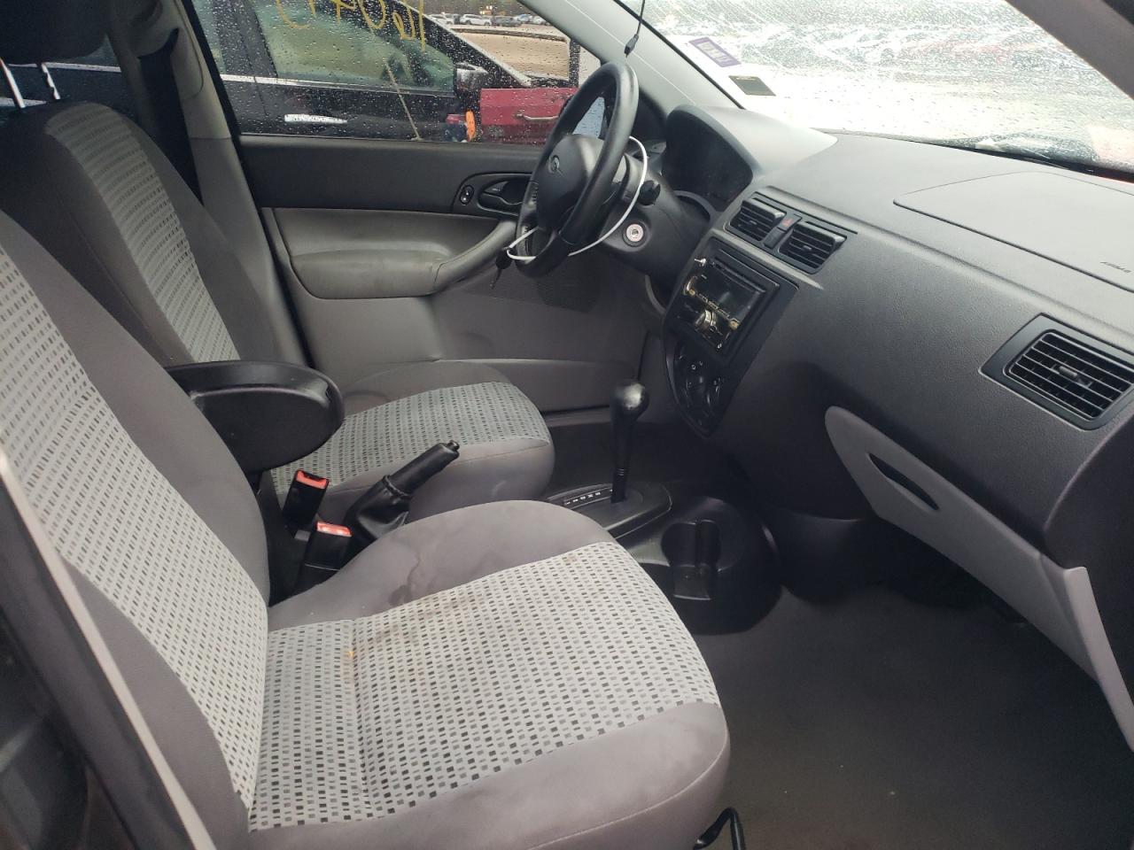 Photo 5 from auction – 2006 FORD FOCUS ZX4 with VIN 1FAHP34N16W153939