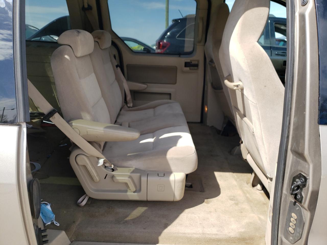 Photo 6 from auction – 2004 FORD FREESTAR S with VIN 2FMZA57694BA61276