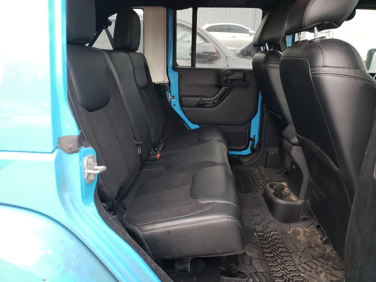 Photo 6 from auction – 2017 JEEP WRANGLER U with VIN 1C4BJWEG1HL579184