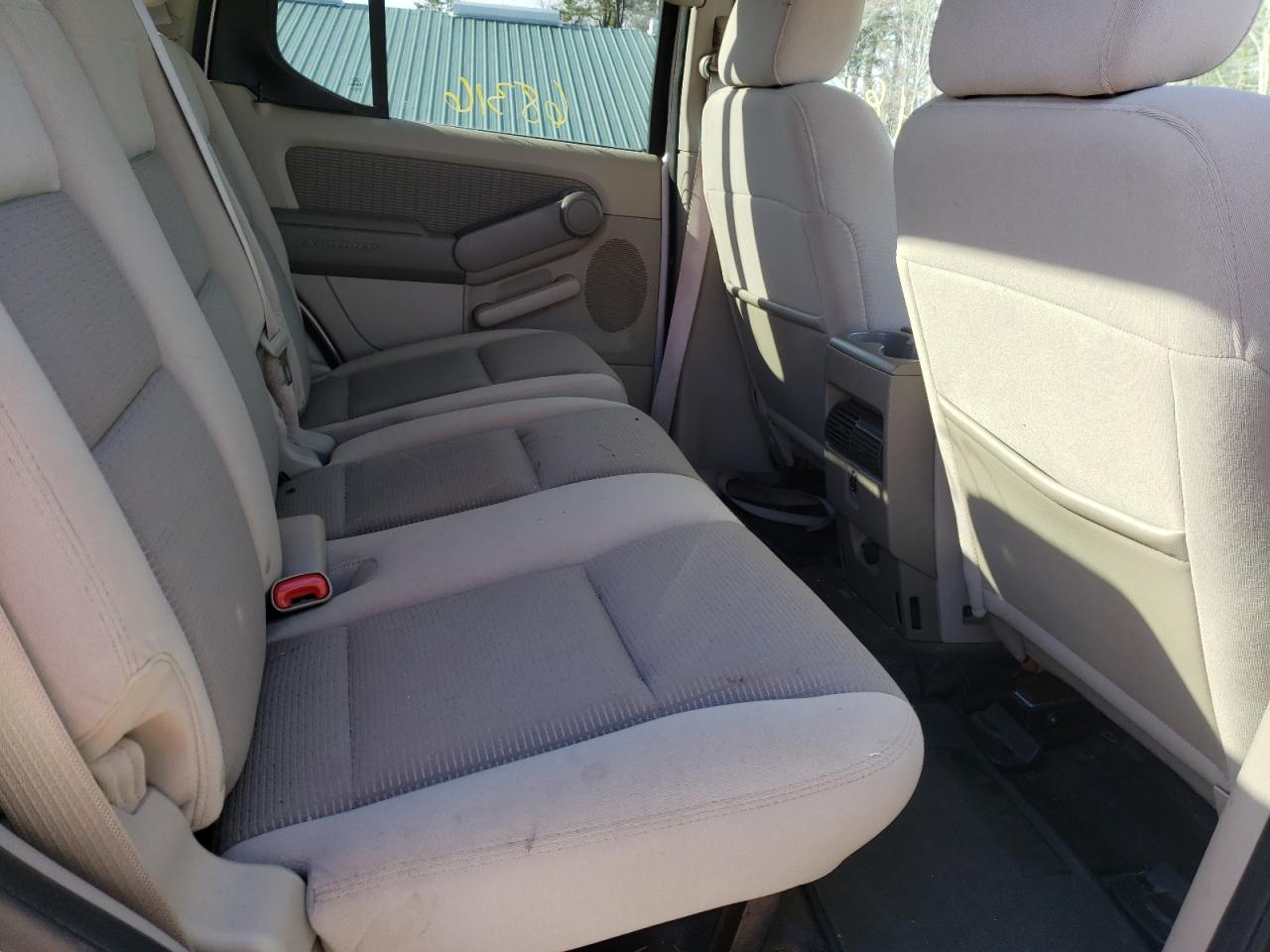Photo 6 from auction – 2007 FORD EXPLORER S with VIN 1FMEU518X7UA10447
