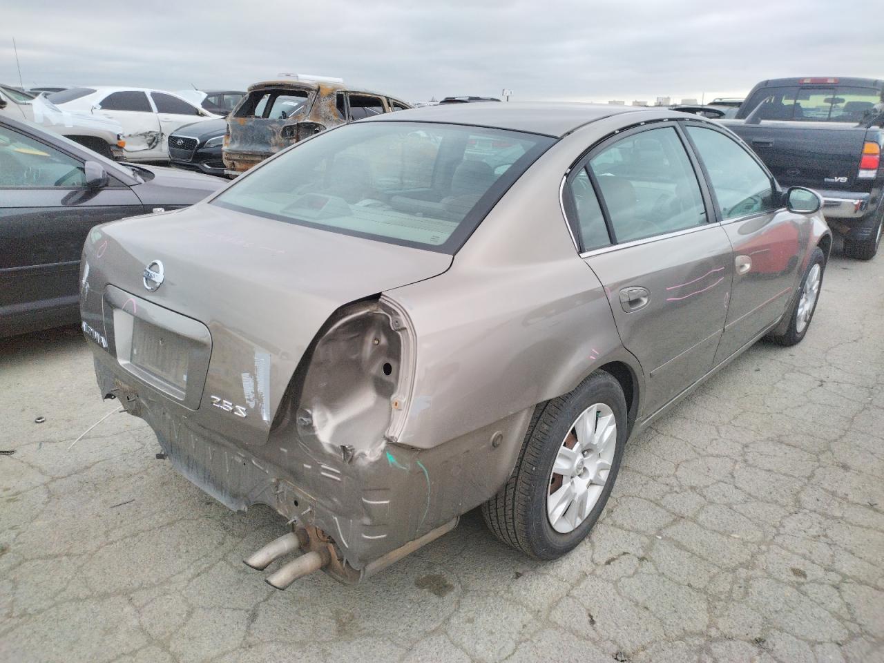 Photo 4 from auction – 2005 NISSAN ALTIMA S with VIN 1N4AL11D55C199013