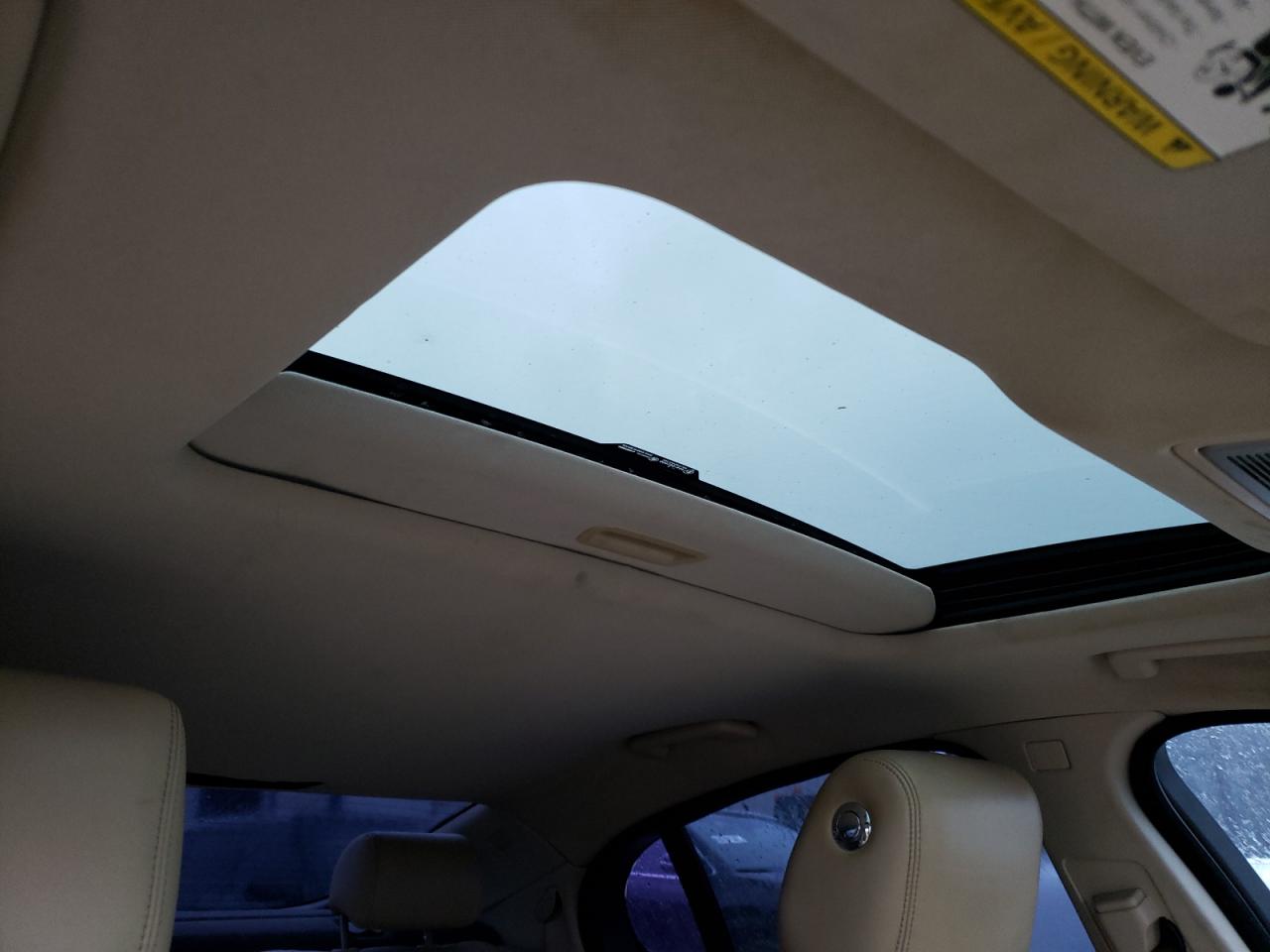 Photo 9 from auction – 2011 JAGUAR XF PREMIUM with VIN SAJWA0GB2BLR96869