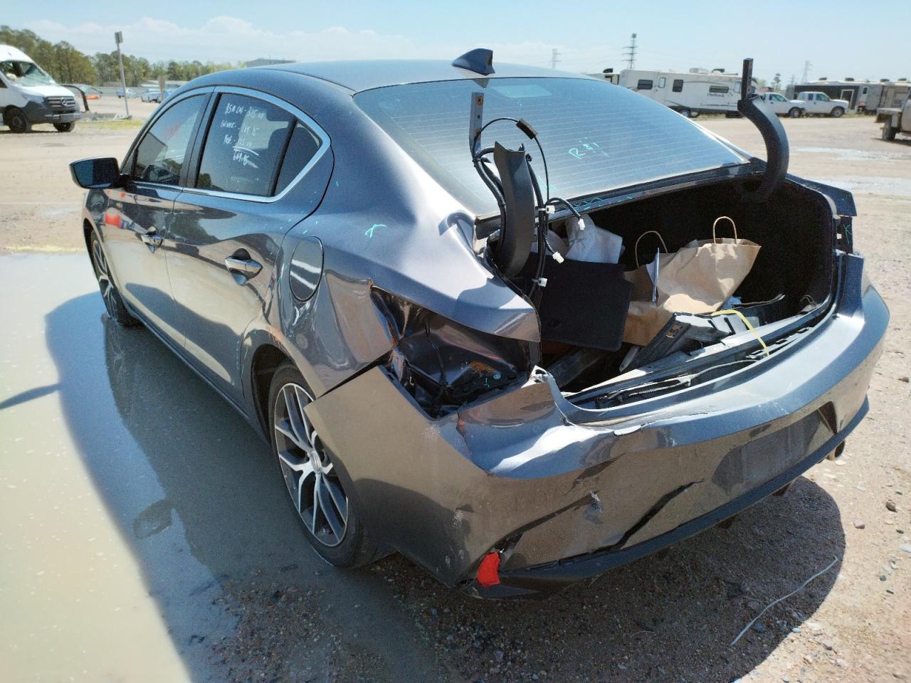 Photo 3 from auction – 2020 ACURA ILX PREMIU with VIN 19UDE2F72LA002416