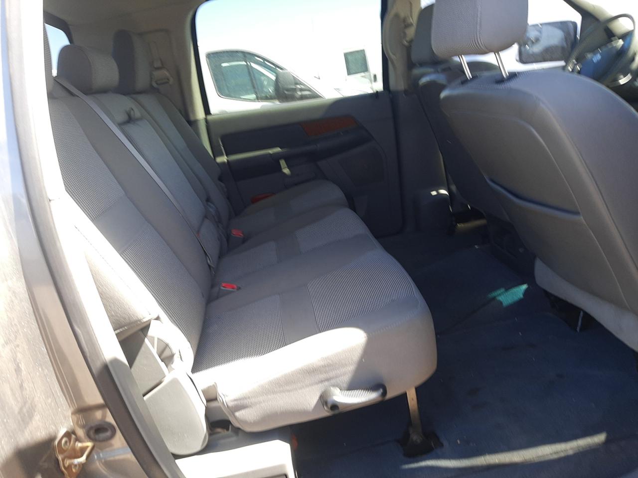 Photo 6 from auction – 2006 DODGE RAM 2500 with VIN 3D7KR29C96G220495