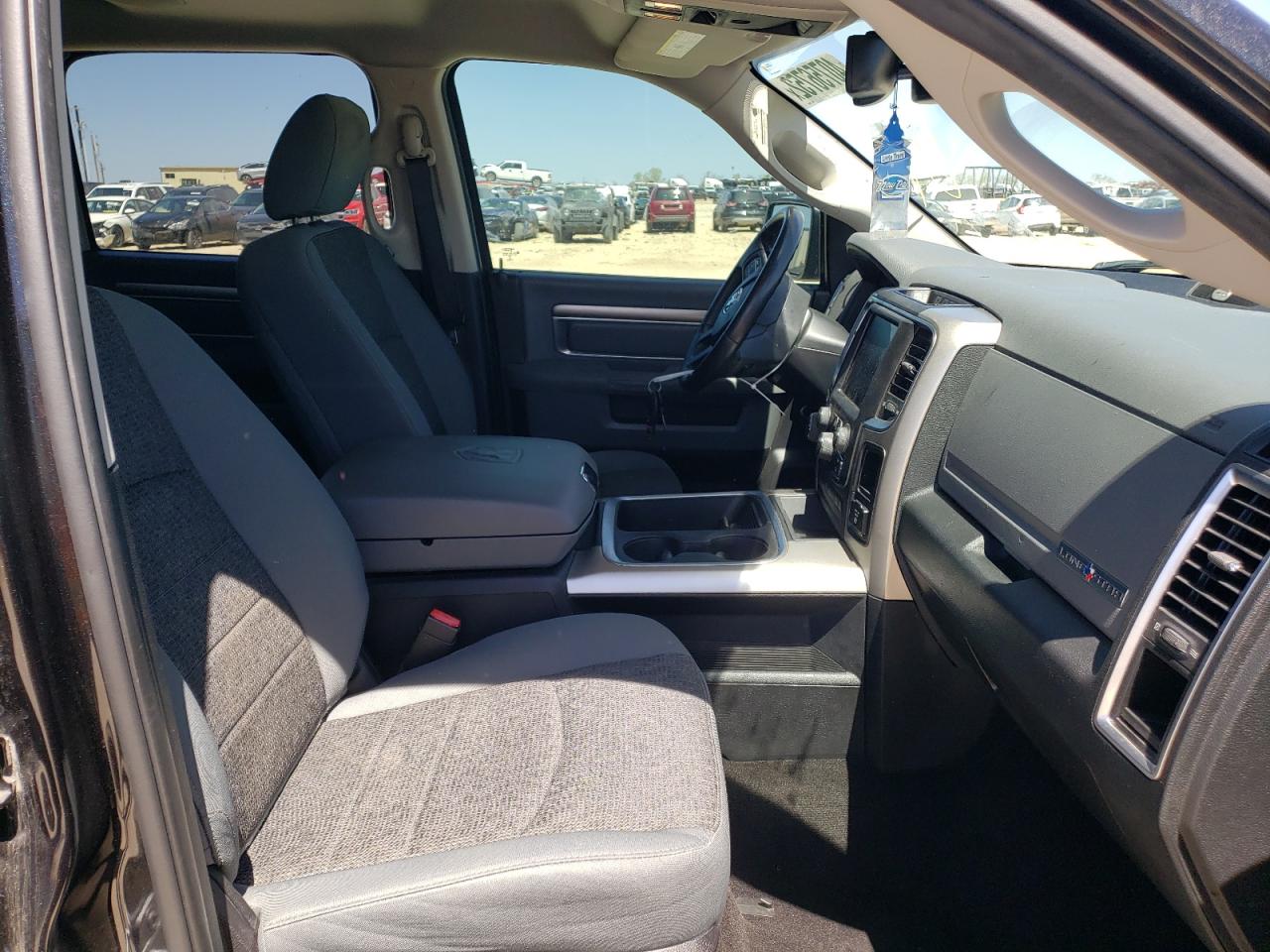 صورة رقم 5 من المزاد - 2016 RAM 1500 SLT مع VIN 1C6RR6LT5GS155588