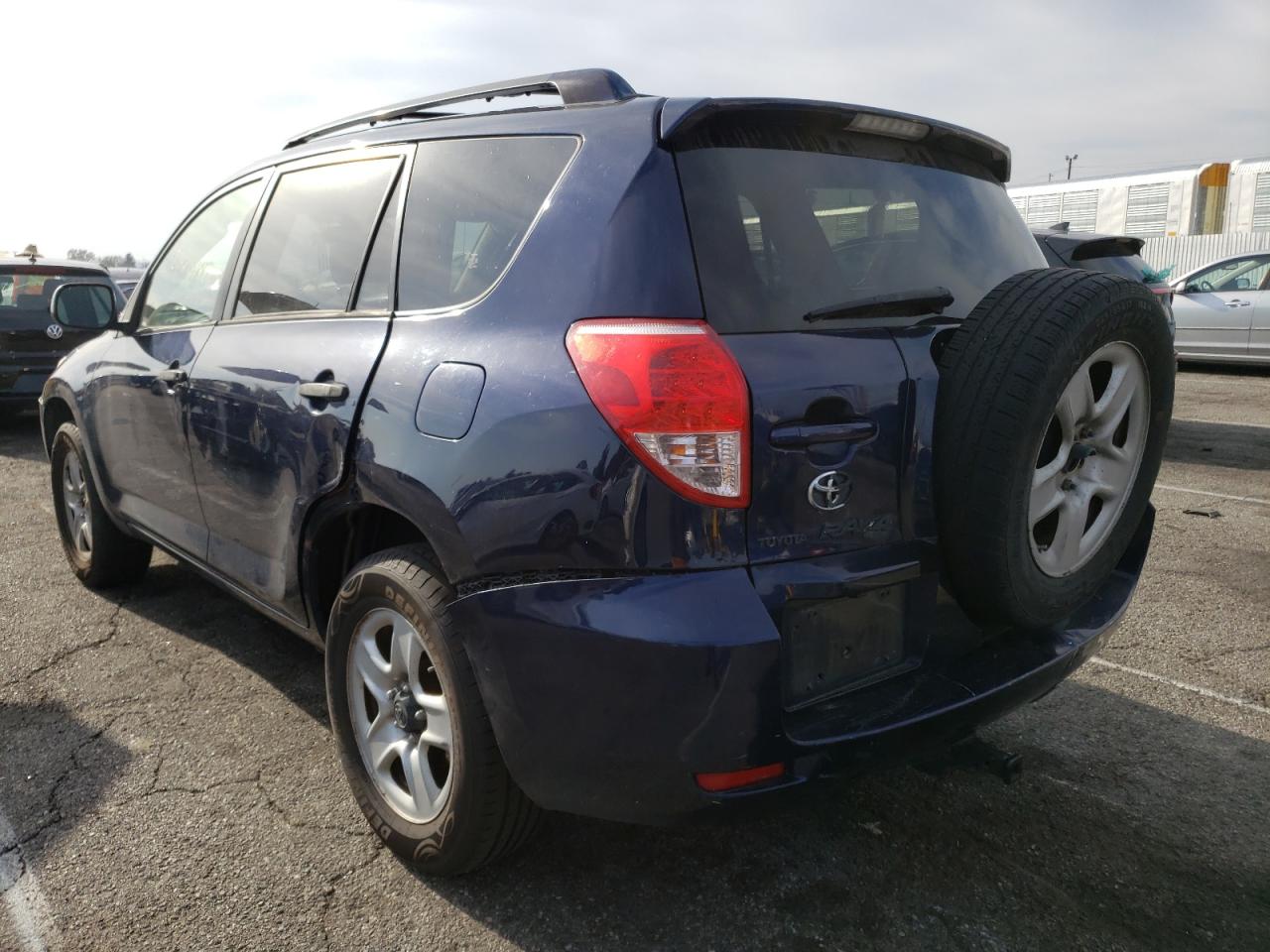 Photo 3 from auction – 2006 TOYOTA RAV4 with VIN JTMZD35V465003979
