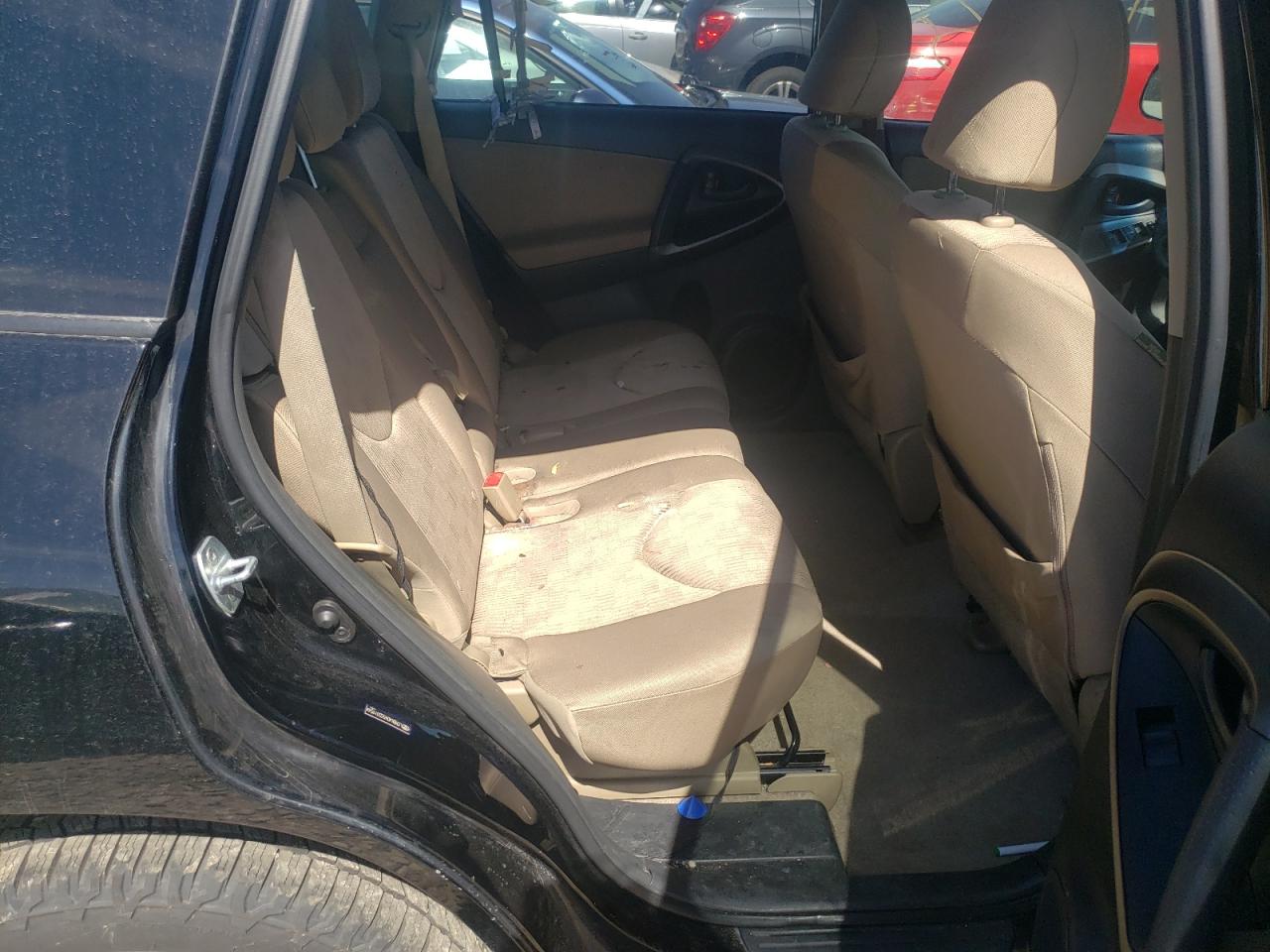 Photo 6 from auction – 2012 TOYOTA RAV4 with VIN JTMBK4DV5CD019544