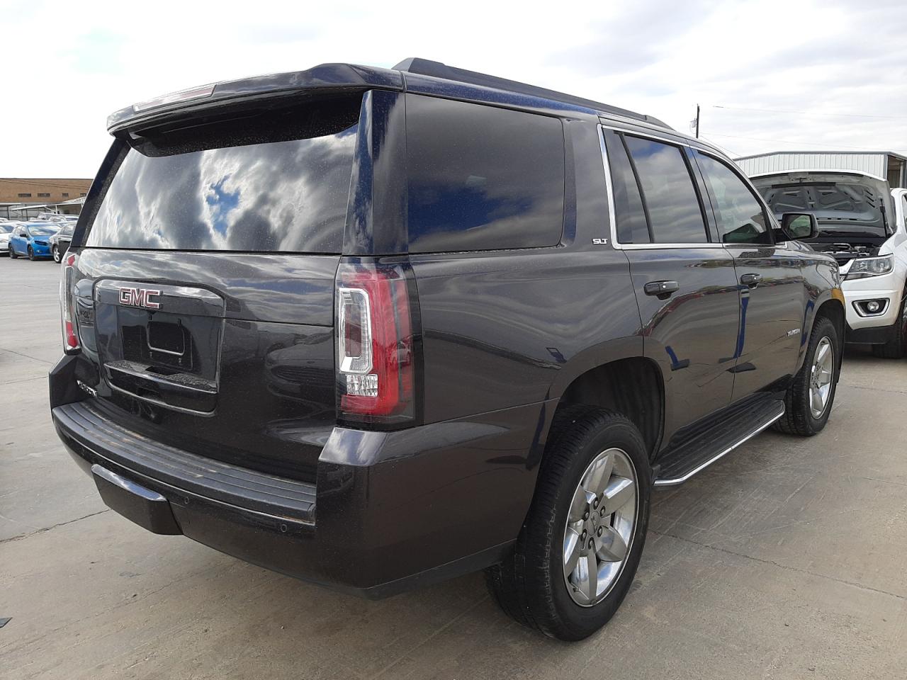 Photo 4 from auction – 2016 GMC YUKON SLT with VIN 1GKS1BKC1GR140674