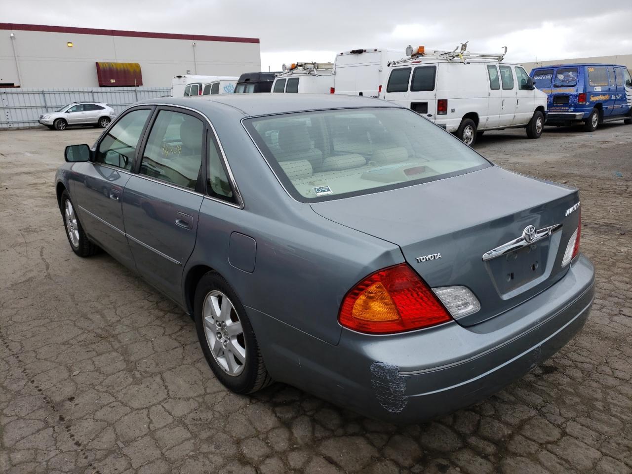 Photo 3 from auction – 2001 TOYOTA AVALON XL with VIN 4T1BF28B21U158614
