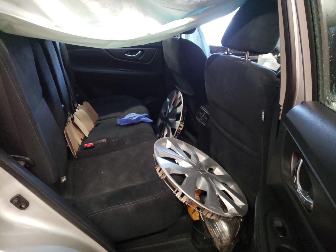 Photo 6 from auction – 2016 NISSAN ROGUE S with VIN 5N1AT2MV2GC819982