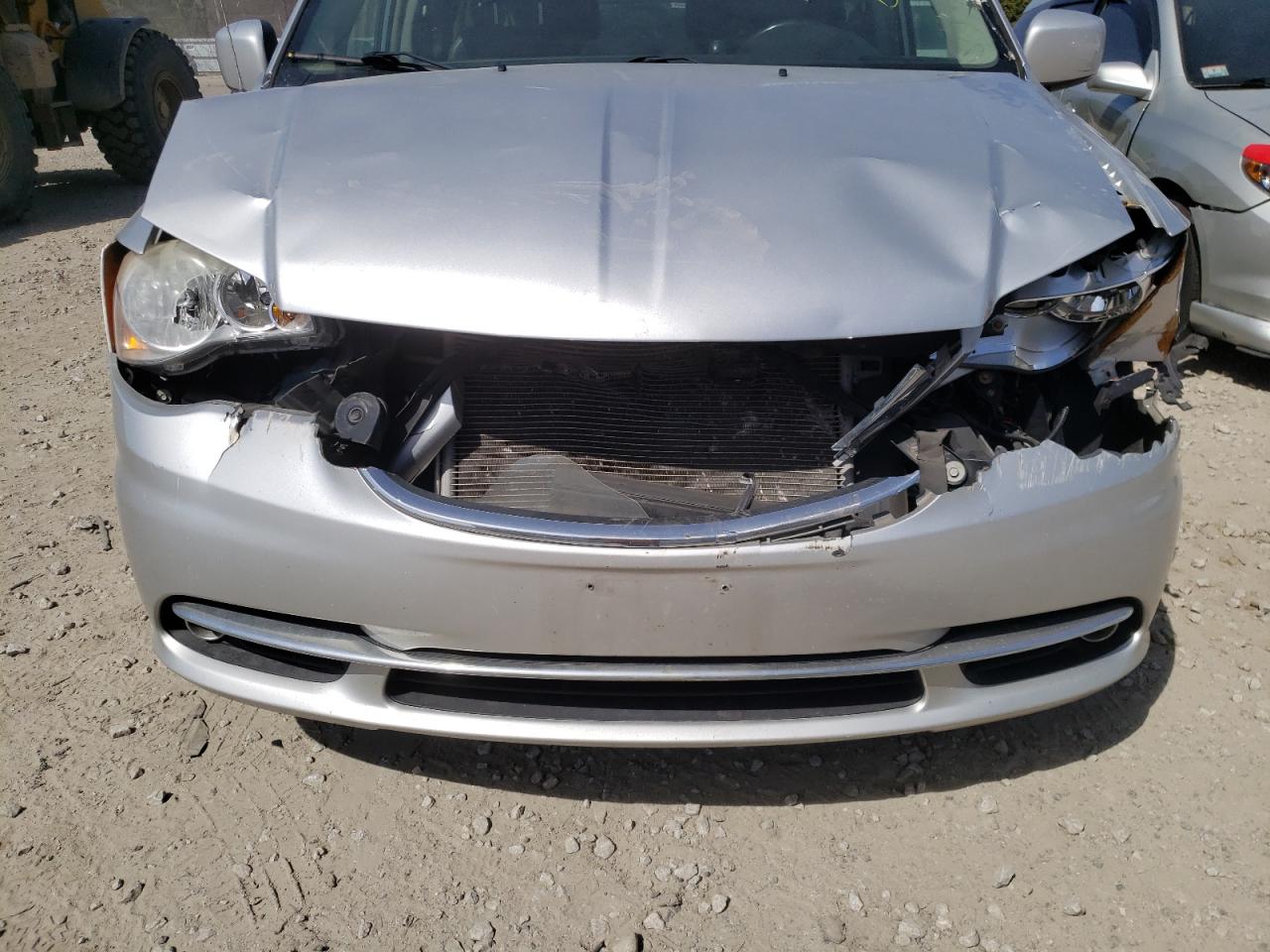 Photo 9 from auction – 2012 CHRYSLER TOWN & COU with VIN 2C4RC1BG4CR386169