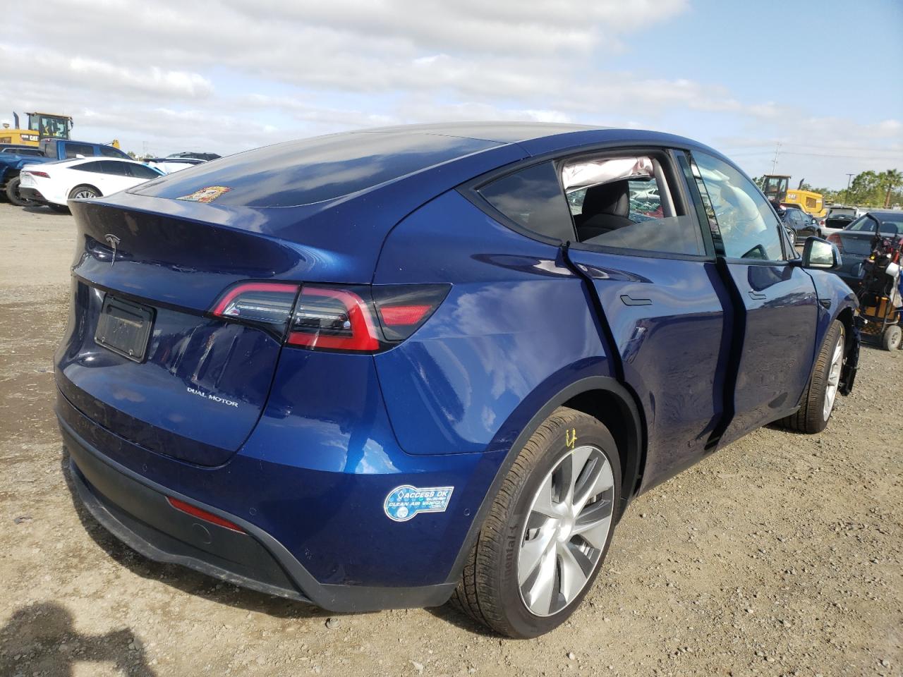 Photo 4 from auction – 2021 TESLA MODEL Y with VIN 5YJYGDEE5MF196549