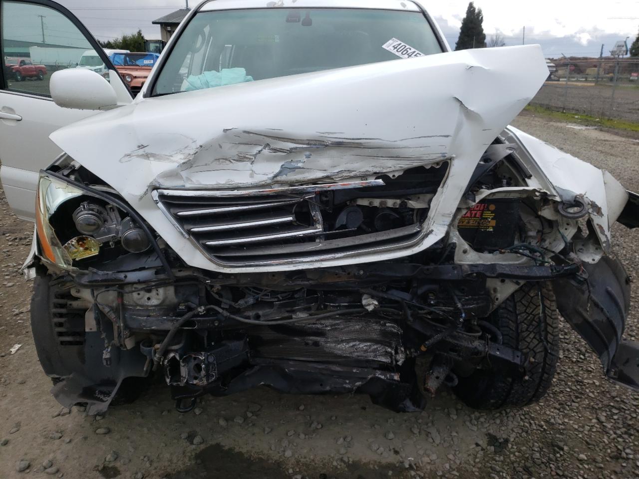 Photo 9 from auction – 2004 LEXUS GX 470 with VIN JTJBT20X140054693