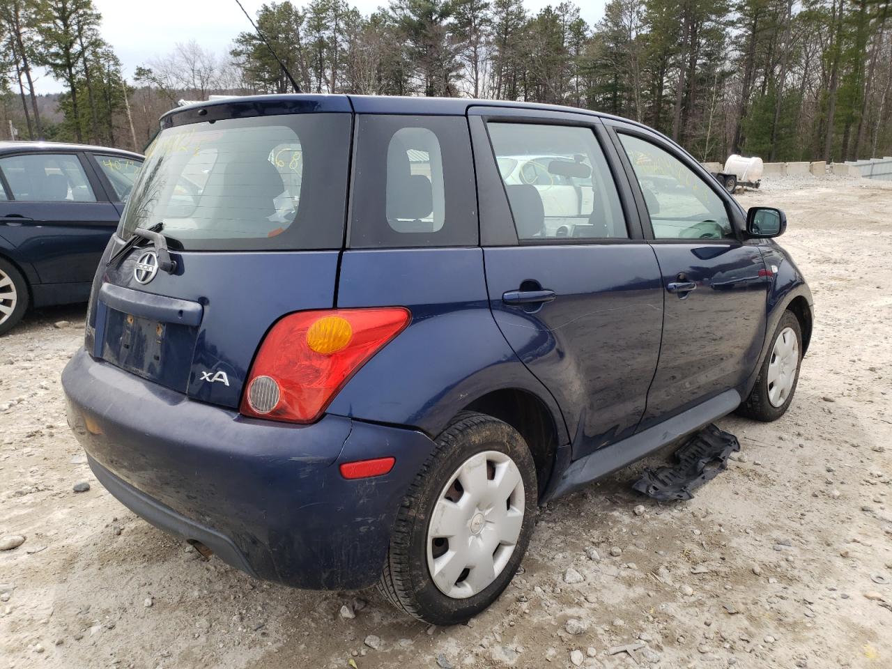 Photo 4 from auction – 2004 TOYOTA SCION XA with VIN JTKKT624040073872