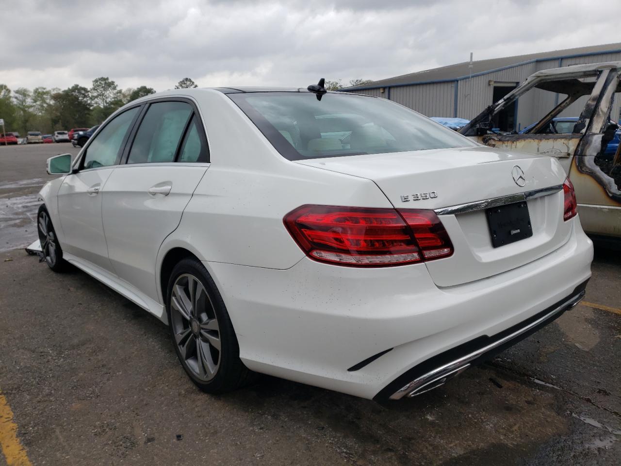 Photo 3 from auction – 2016 MERCEDES-BENZ E 350 with VIN WDDHF5KB4GB287232