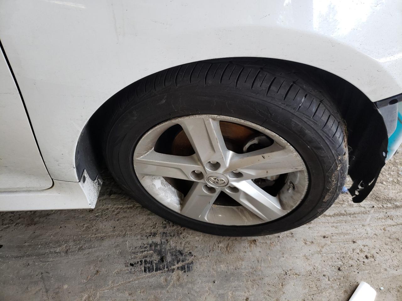 Photo 9 from auction – 2013 TOYOTA CAMRY L with VIN 4T1BF1FKXDU259711