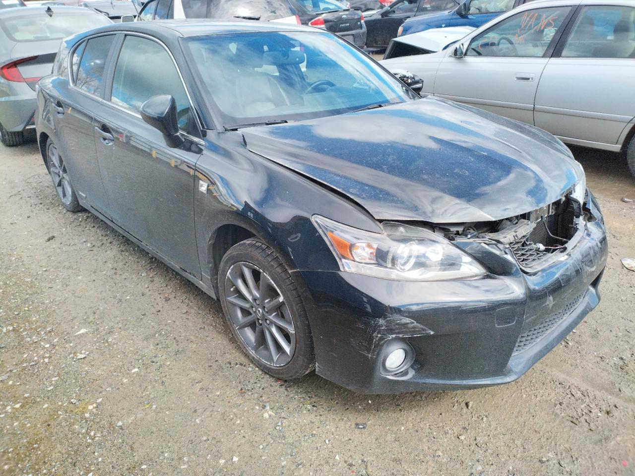 LEXUS CT 200 2013 with VIN JTHKD5BH7D2166392 - Photo from auction