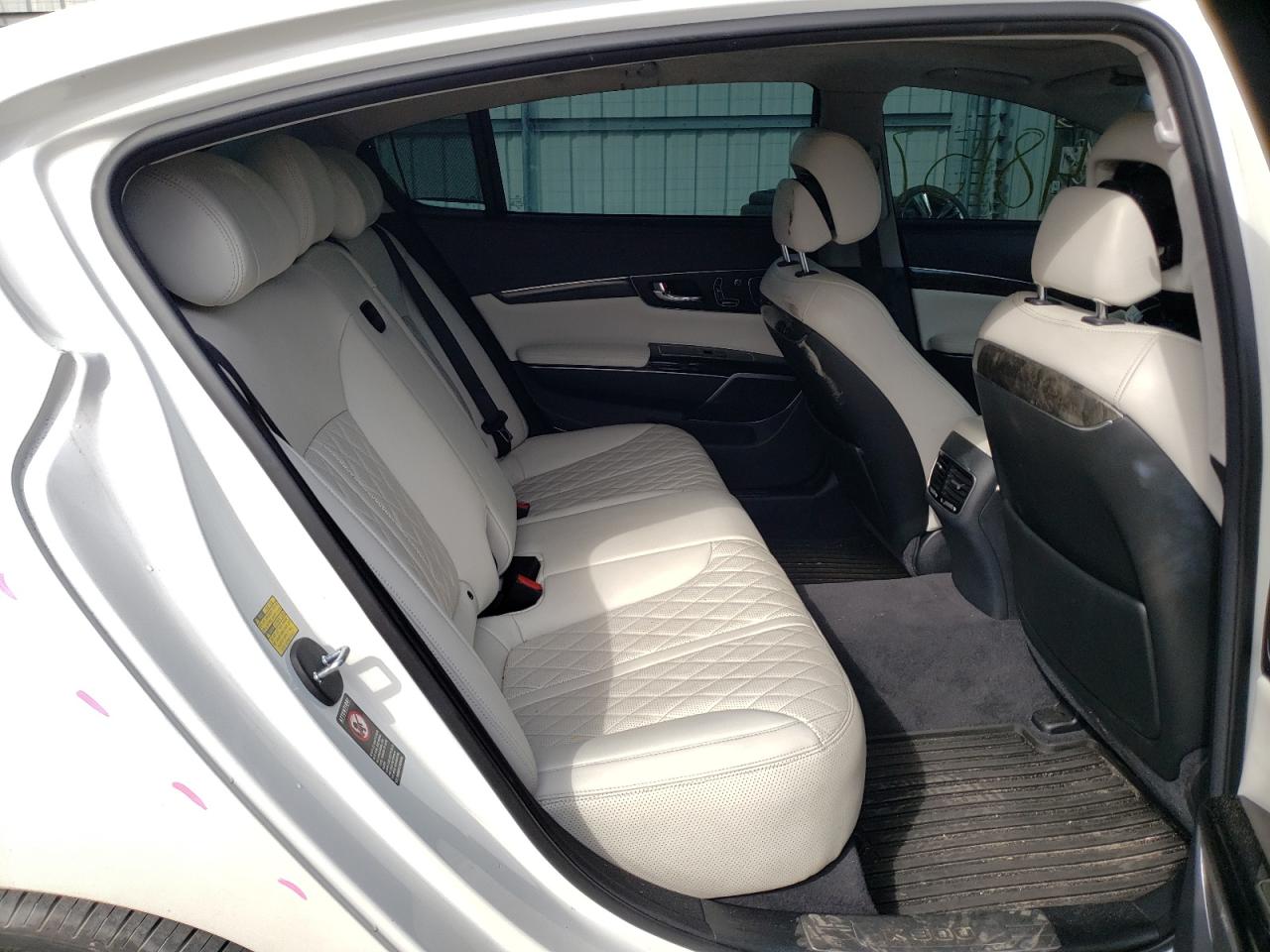 Photo 6 from auction – 2016 KIA K900 with VIN KNALW4D49G6031932