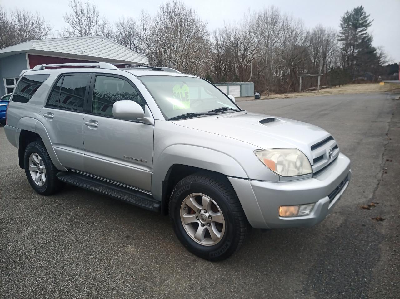 TOYOTA 4RUNNER SR 2004 z numerem VIN JTEBU14R848017028 - Zdjęcie z aukcji