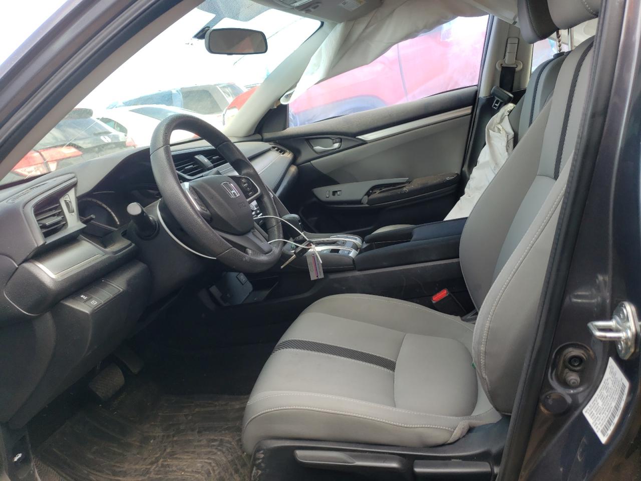 Photo 5 from auction – 2017 HONDA CIVIC LX with VIN 2HGFC2F50HH568791