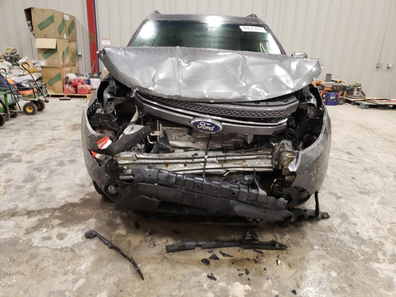 Photo 9 from auction – 2015 FORD EXPLORER L with VIN 1FM5K8F89FGB56870