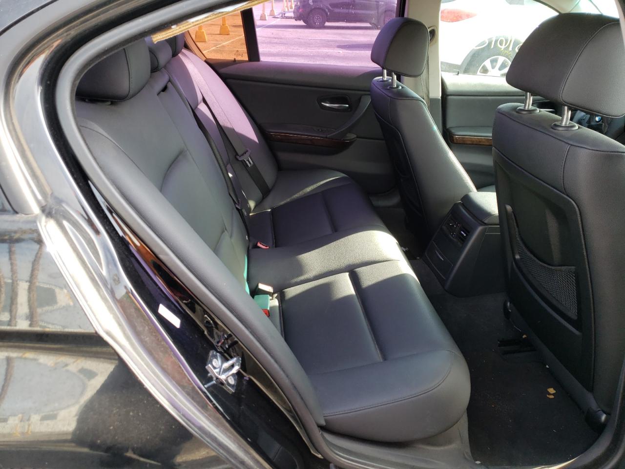 Photo 6 from auction – 2009 BMW 328 I SULE with VIN WBAPH57559NL78916