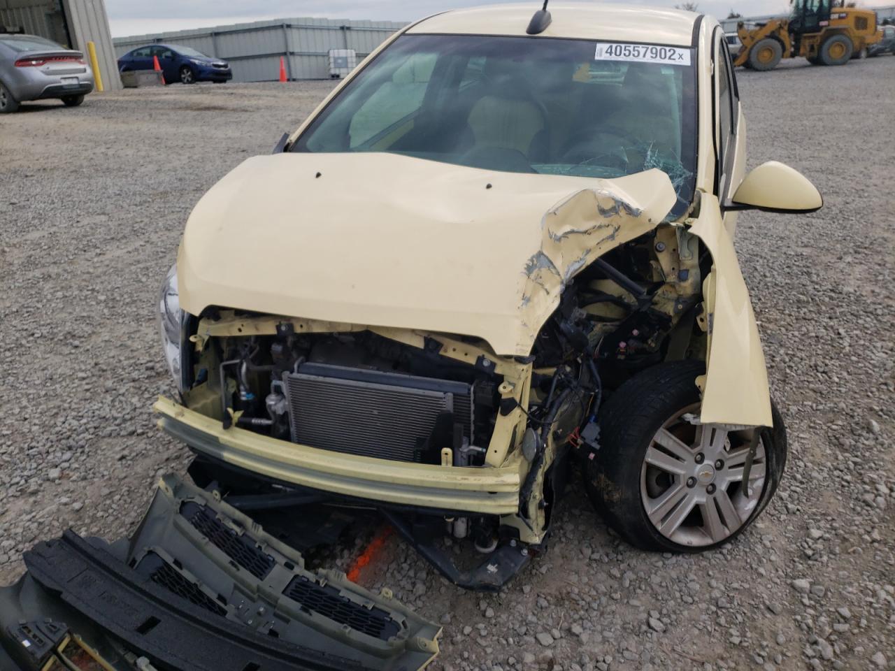 Photo 9 from auction – 2015 CHEVROLET SPARK 1LT with VIN KL8CD6S90FC716834