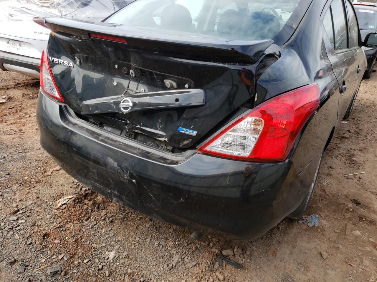 Photo 9 from auction – 2013 NISSAN VERSA S with VIN 3N1CN7AP1DL872217