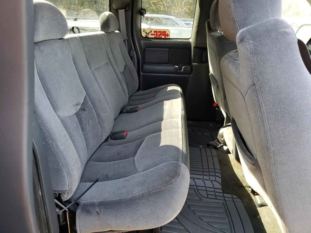 Photo 6 from auction – 2004 GMC SIERRA with VIN 1GTEK19T74E274002