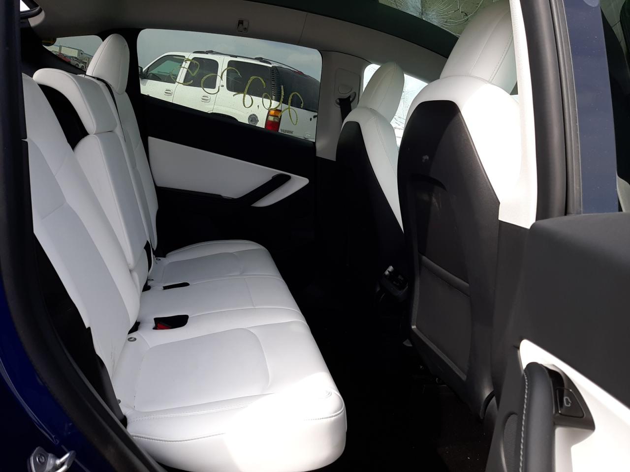 Photo 6 from auction – 2021 TESLA MODEL Y with VIN 5YJYGDEE4MF095955