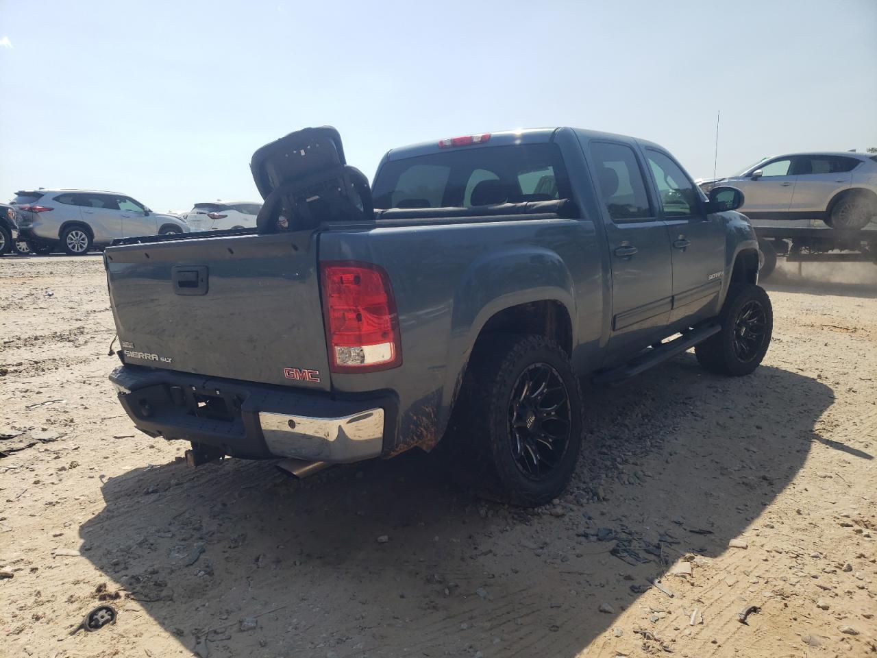 Photo 4 from auction – 2007 GMC NEW SIERRA with VIN 2GTEC130X71702503