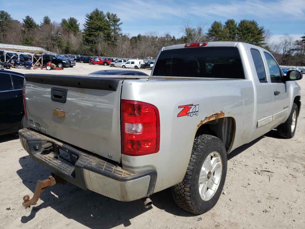 Photo 4 from auction – 2011 CHEVROLET SILVERADO with VIN 1GCRKSE33BZ139537