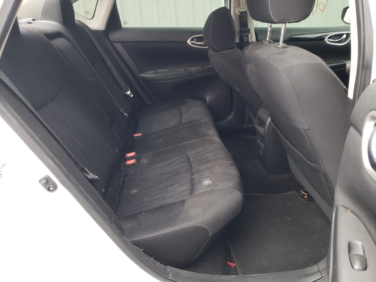 Photo 6 from auction – 2018 NISSAN SENTRA S with VIN 3N1AB7AP2JY220950
