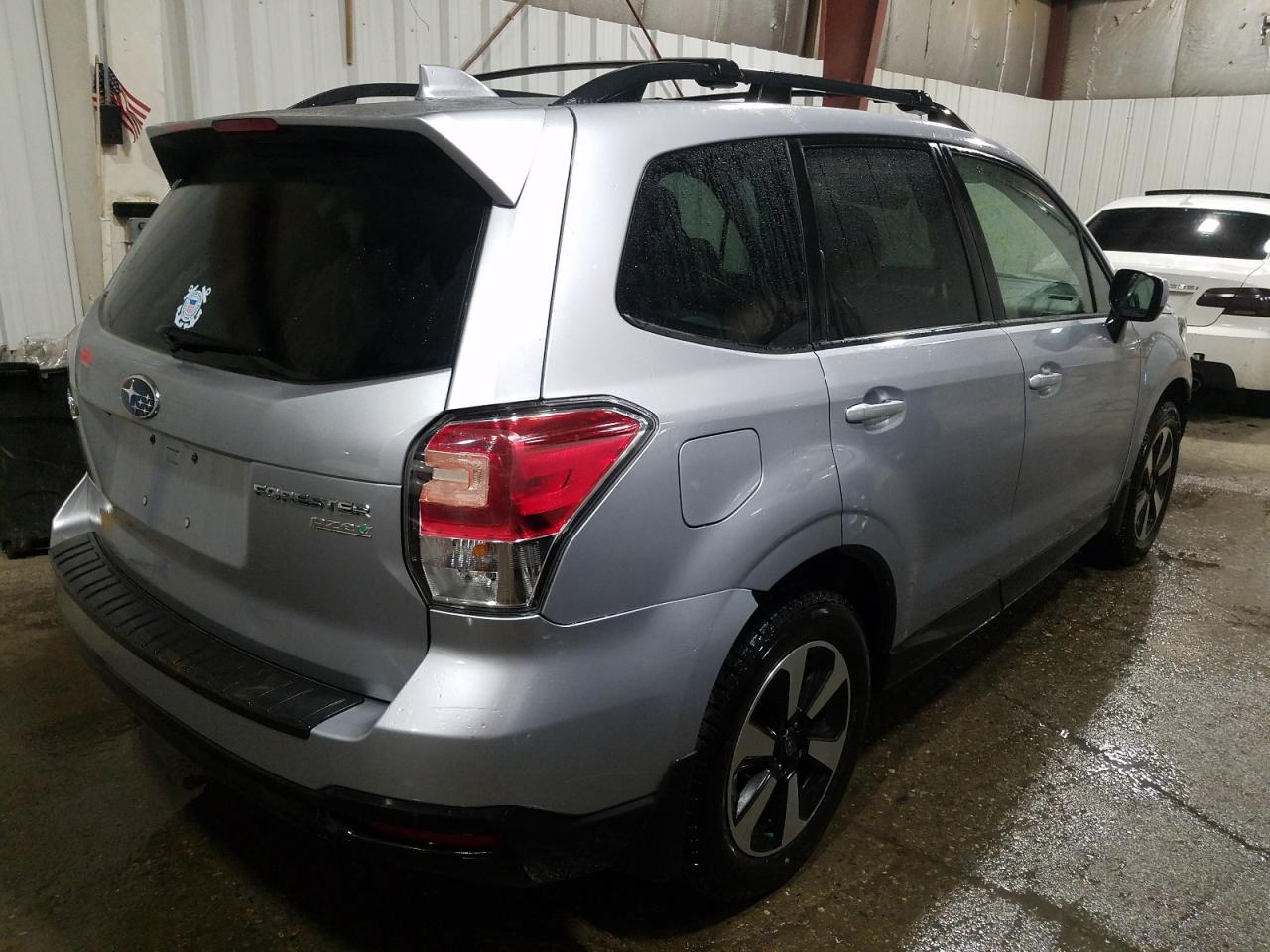 Photo 4 from auction – 2017 SUBARU FORESTER 2 with VIN JF2SJAEC2HH472424