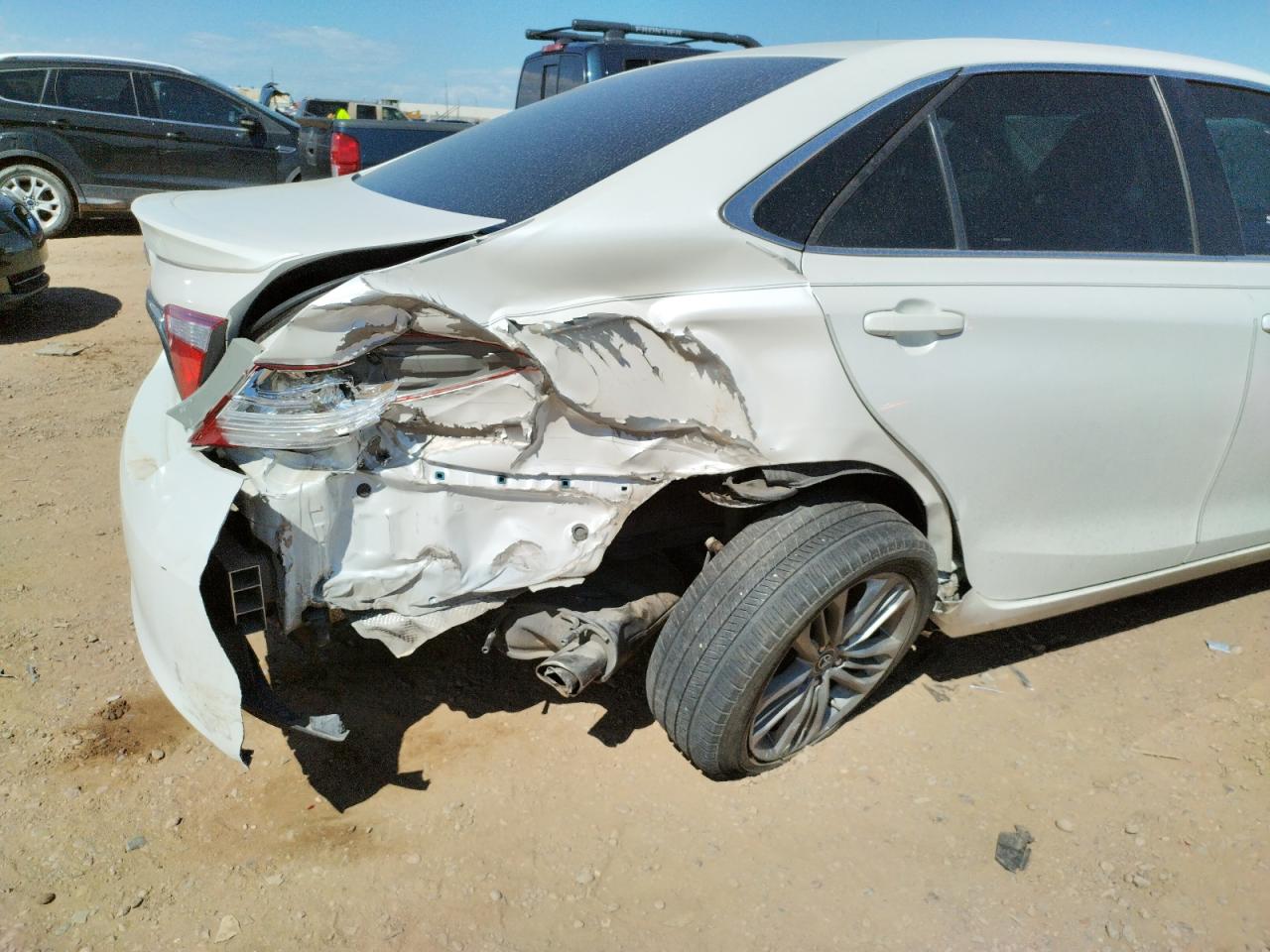 Photo 9 from auction – 2015 TOYOTA CAMRY LE with VIN 4T1BF1FK7FU069089
