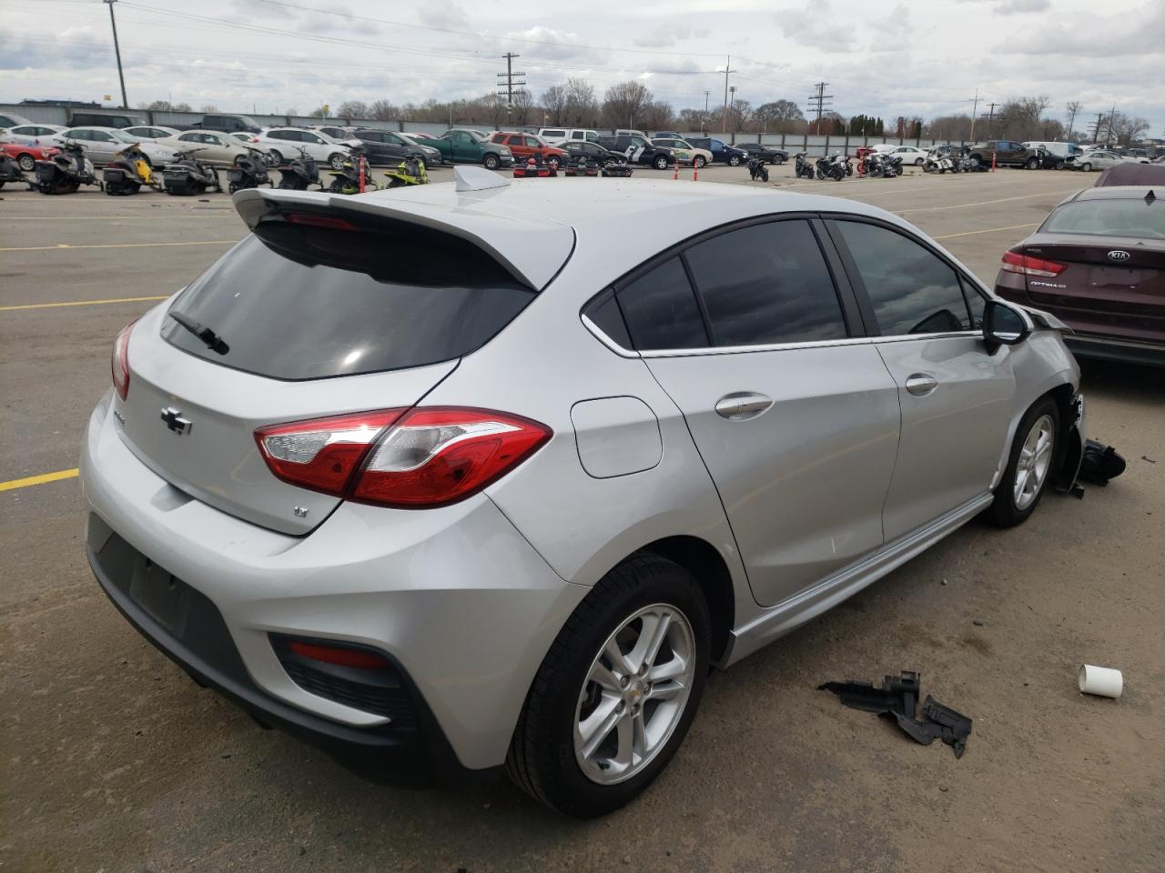 Photo 4 from auction – 2018 CHEVROLET CRUZE LT with VIN 3G1BE6SM3JS601466