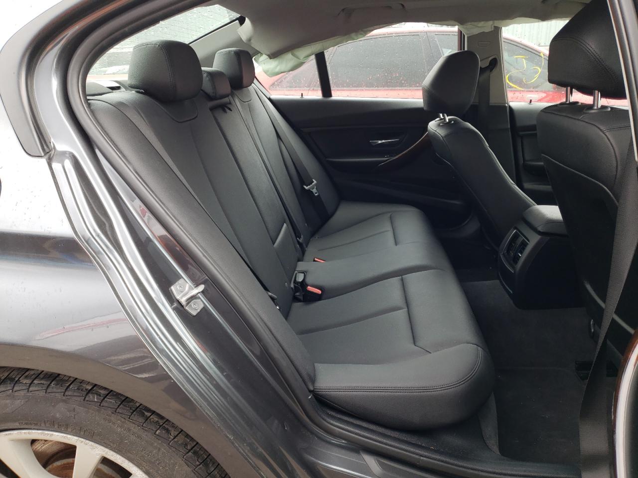Photo 6 from auction – 2016 BMW 320 XI with VIN WBA8A3C56GK690115