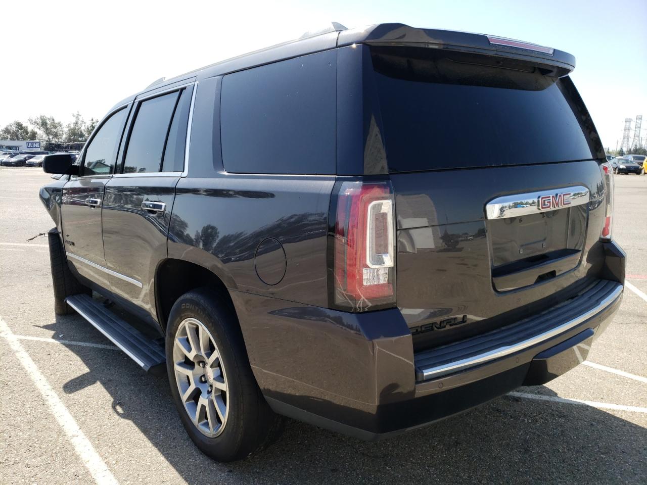 Photo 3 from auction – 2016 GMC YUKON DENA with VIN 1GKS1CKJ4GR313690